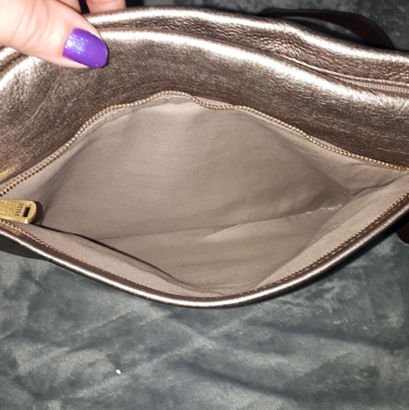 Fossil Piper Metallic Leather Crossbody Purse - Picture 5 of 9